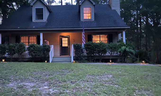 Daphne Casa | Donna’s Charm: 3 bedroom/king suite/pools/golf