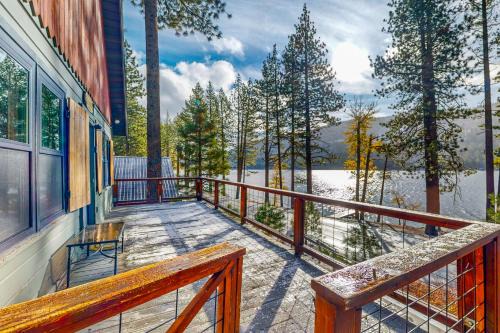 Truckee Casa | Donner Lake Dream Cabin