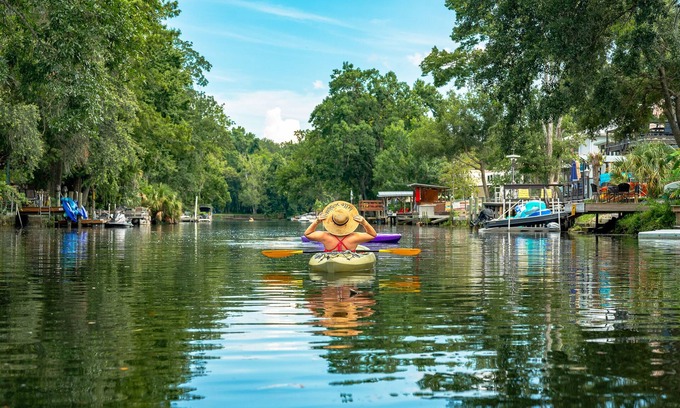 Weeki Wachee Gardens Casa | Don’t Book This House… Unless You’re Okay With Manatees Stealing the Show