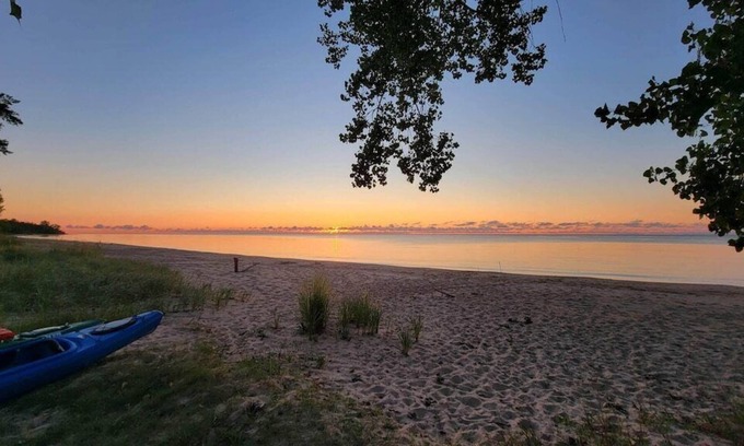 Jacksonport Casa | Door County Waterfront Cottage on the "Quiet Side"