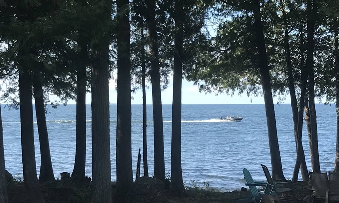 Idlewild Casa | Door County Waterfront, Sturgeon Bay