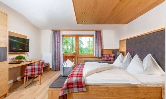 Ramsau am Dachstein Casa | Doppelzimmer Deluxe, Dusche & WC, Frühstück - Hotel Lindenhof