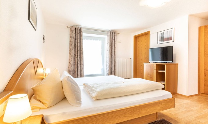 Endenburg Apartamento | Doppelzimmer 3 mit Balkon
