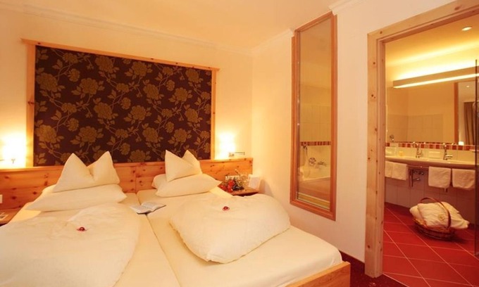 Bad Kleinkirchheim Casa | Doppelzimmer 35-45 m² / Zirbe - Thermenwelt Hotel Pulverer