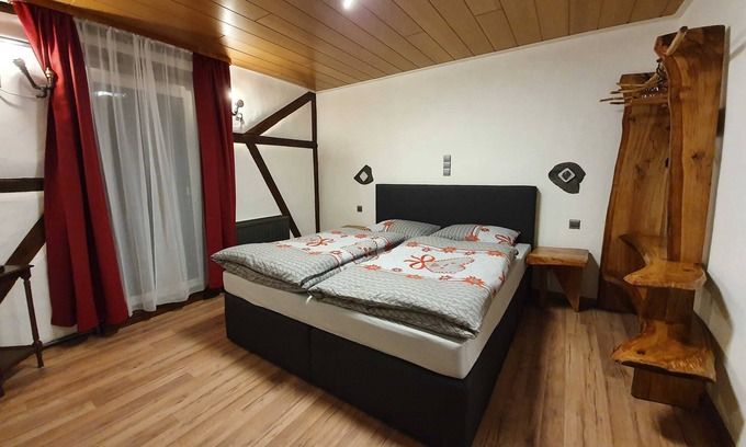 Bullau Cabaña | Doppelzimmer 4 - Gasthaus Pension Schumbert