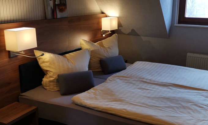 Senftenberg Cabaña | Doppelzimmer 5 - Pension Max
