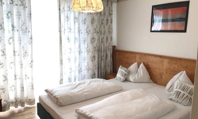 Illmitz Cama Y Desayuno | Doppelzimmer, Dusche, WC, Economy - Weinidylle Opitz