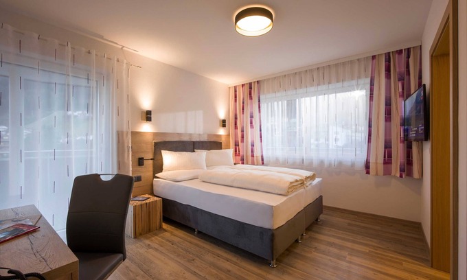 Kaltenbach Apartamento | Doppelzimmer Hochzillertal 4 - Aparthotel Alptirol