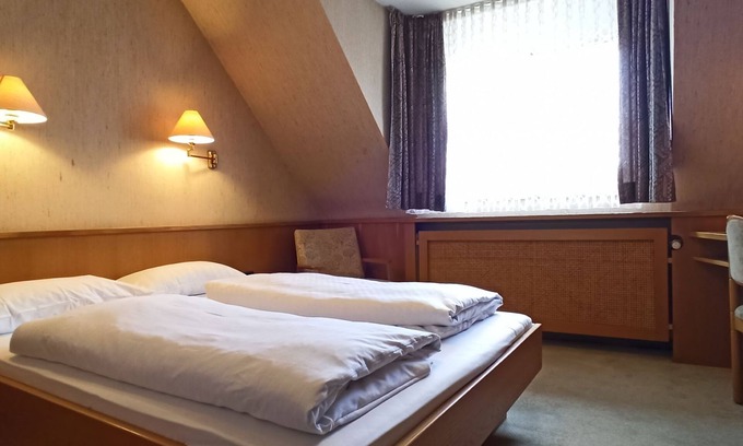 Donaueschingen Apartamento | Doppelzimmer Kompakt, Retro Ohne Balkon, 1 Doppelbett