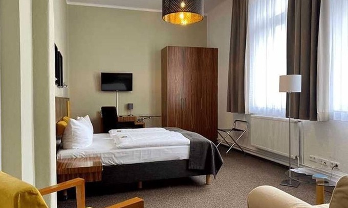 Guestrow Casa | Doppelzimmer Komfort - Hotel am Schlosspark +