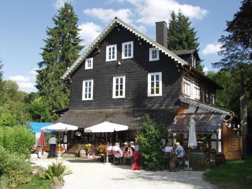 Hatzfeld Cama Y Desayuno | Doppelzimmer/Landhaus Ederlust Heilungsräume e.V.
