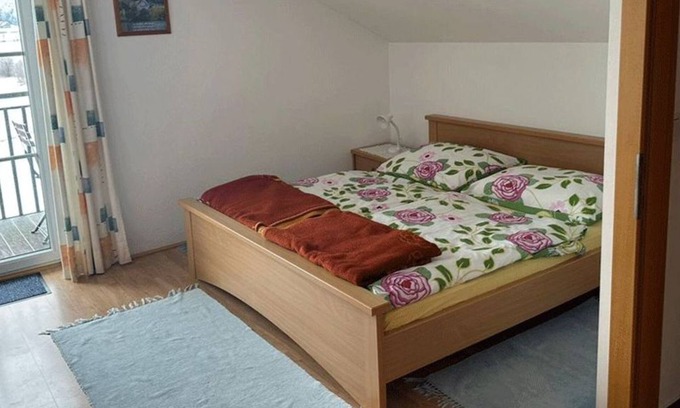 Zell Am Moos Apartamento | Doppelzimmer mit Balkon 1 - Haus Rindberger und Pfarl