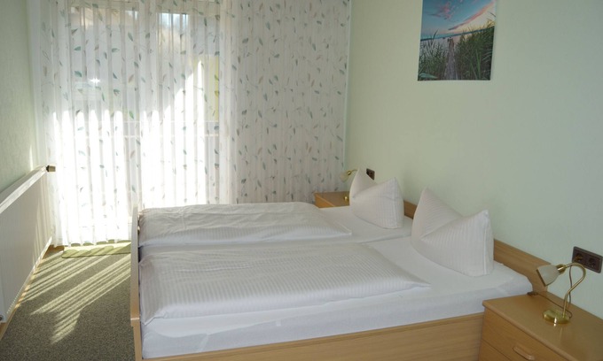Obertrubach Casa | Doppelzimmer mit Balkon - Gasthof-pension Fränkische Schweiz Obertrubach
