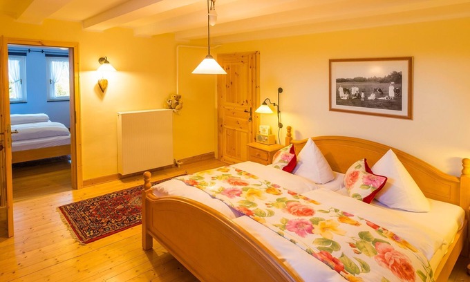Wiehl Apartamento | Doble luna con baño y ducha.