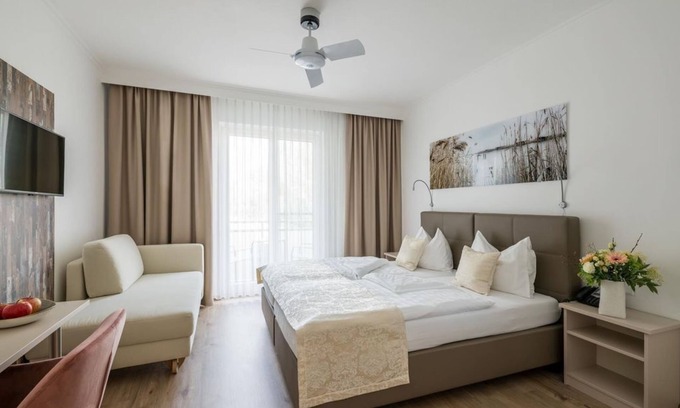 Neusiedl am See Casa | Doppelzimmer"standard" - Hotel Wende