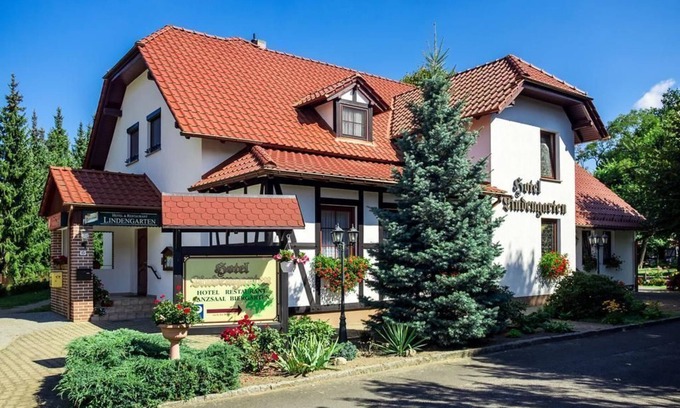 Treppendorf Casa | Doppelzimmer, WC und Dusche - Hotel-restaurant Lindengarten