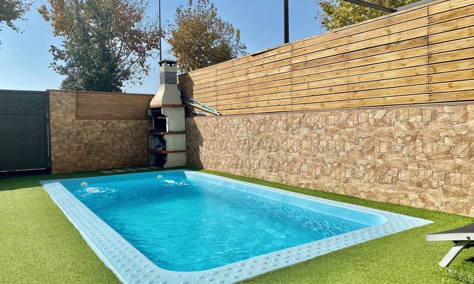 Vilanova I la Geltru Casa | Dora house with pool by HCLUB Agency