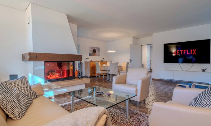 Neerach Casa | Dora's Huus - Haus, Terrasse, Garten & 3 TV's - Erholung & Ausflüge in Zürich