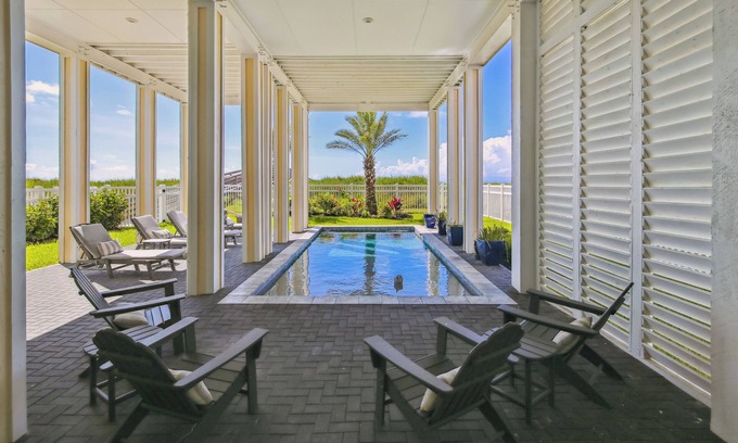 Galveston Cama Y Desayuno | Dorado Grande: Beachfront Luxury, Private Pool, Sleeps 13, Direct Beach Access!