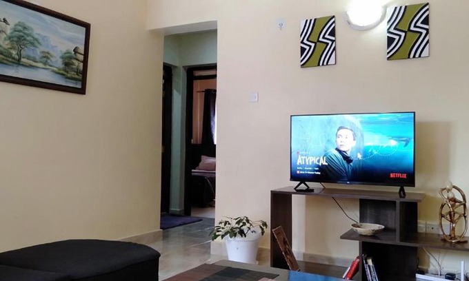 Kericho Apartamento | Doras Home Kericho Town cosy 2BR fully furnished WiFi Netflix YT
