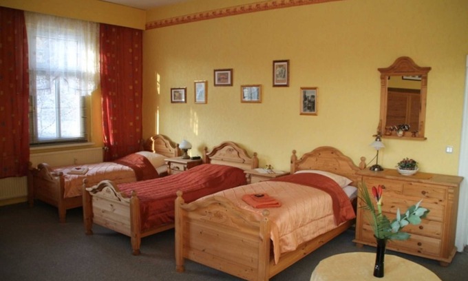 Burg Stargard Cabaña | Habitación compartida - Habitación amarilla - Pension Villa Martha