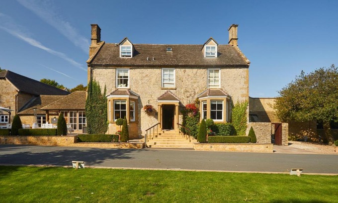Broadway Hotel | Dormy House Hotel
