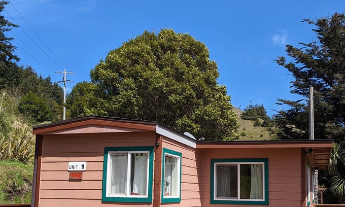 Gold Beach Cabaña | Dorothy's place