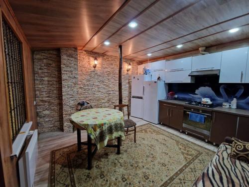 Balti Apartamento | Dostoievski 3
