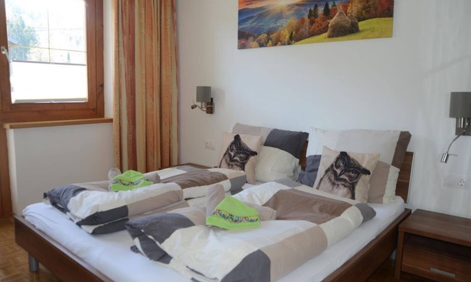 Sankt Kanzian am Klopeiner See Cama Y Desayuno | Double room 8 with balcony - Pension Eule