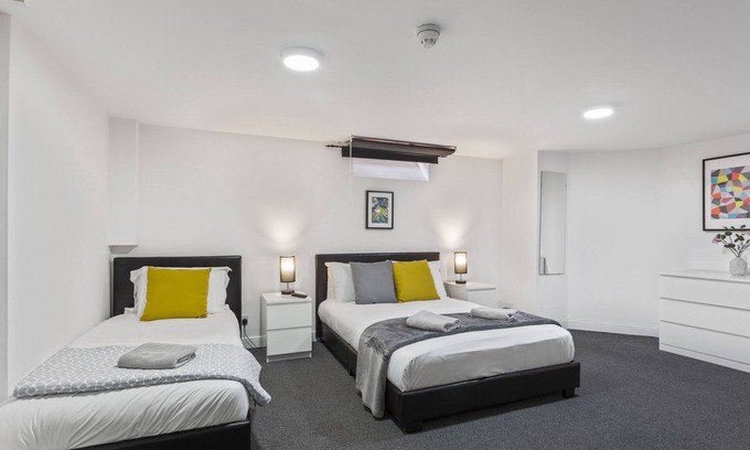 West Bridgford Apartamento | Basement -Estándar-Triple-Baño en la habitacion