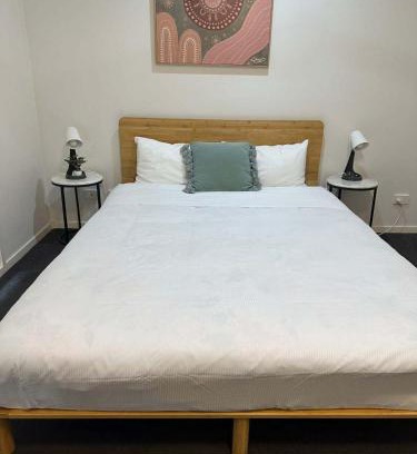 Gregory Hills Casa | Double Bed Room with Ensuite Bath-Peaceful location