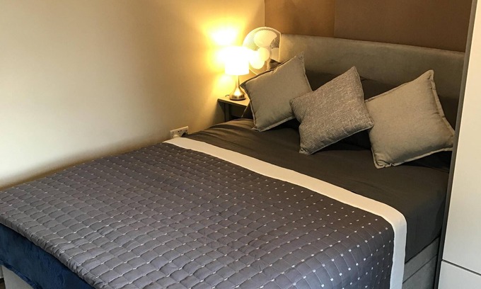 Frampton Hotel | Confortable-Habitacion Doble-Baño con ducha