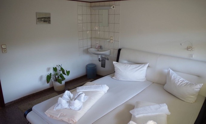 Leipziger Vorstadt Apartamento | Double cabin on a residential ship