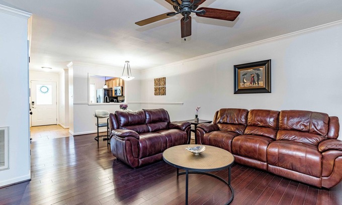 Southeast Raleigh Casa | double ensuite Raleigh townhome -starts at 2.8k/month