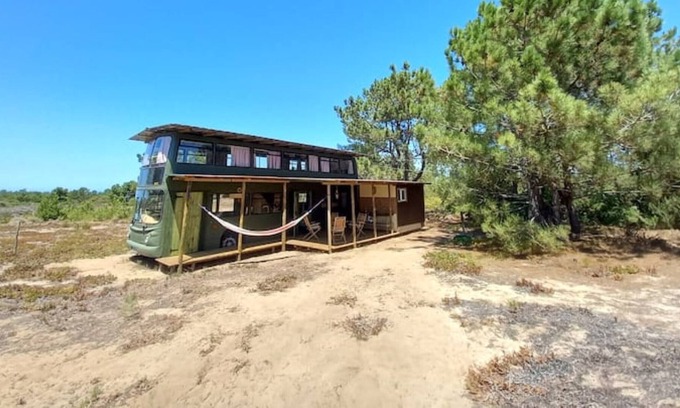 Odemira Casa | Double-decker bus with sea views right in the nature park