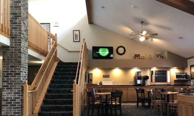 Thorp Casa | Double Queen Room at FairBridge Inn & Suites Thorp