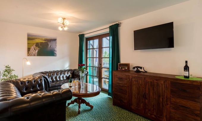 Hopfen am See Apartamento | Double room "Cliff of Moher" in the Vitusfort house