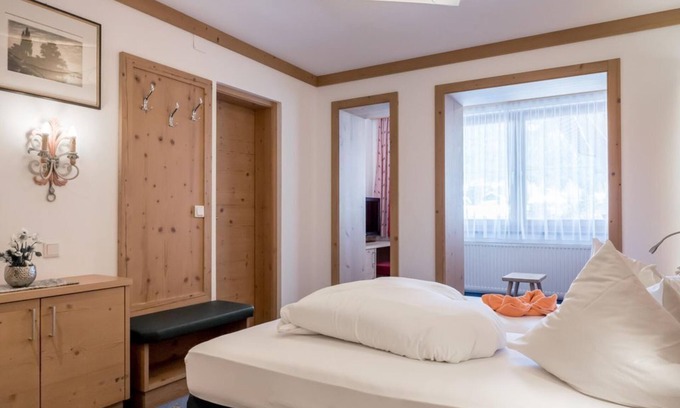 Seefeld Pedestrian Zone Casa | Habitación doble De Luxe - The Kaltschmid Familotel Tirol
