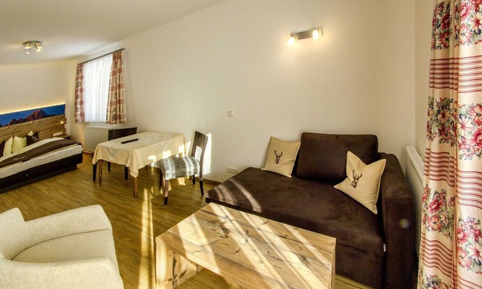 Nesselwaengle Apartamento | Habitación doble DELUXE 2 - Apartments and Pension Mariandl