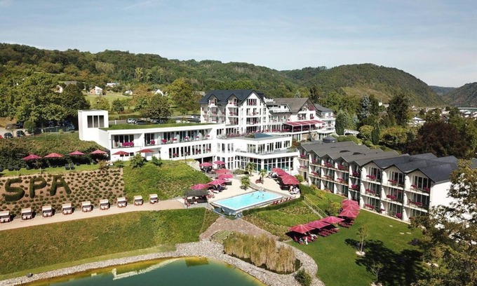 Loef Casa | Double room Deluxe Wellnesdusche-HP RateNoRe BI2P - Moselstern Parkhotel