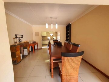 Mahikeng Casa | Double Room in cosy Guesthouse, one of the select guesthouses in Mahikeng ! in Mahikeng