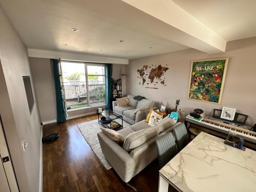 Kentish Town Casa | Double room in London Penthouse Homestay