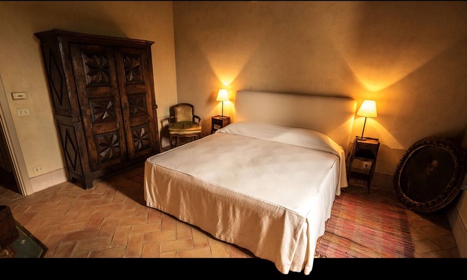 Madonna dell'Olmo Apartamento | Habitación Doble en Villa, la habitación de Duke