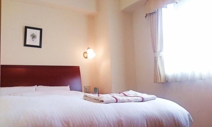 Asato Hotel | Double room Smoking 18m2 140cm bed | Okinawa / Naha Okinawa