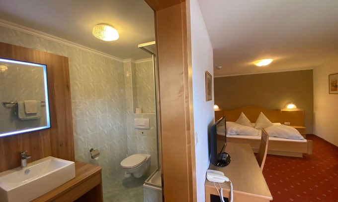 Breitenbach am Inn Cabaña | Double room Standard 5 - Pension Edelweiss