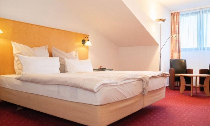 Gerolstein Casa | Habitación doble con baño / ducha económica - Hotel Löwenstein