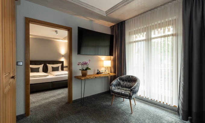 Donzdorf Apartamento | Double room suite with shower and WC