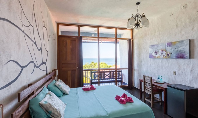 Torio Casa | Double room with ocean view and balcony | Beachfront Boutique Hotel & Pool