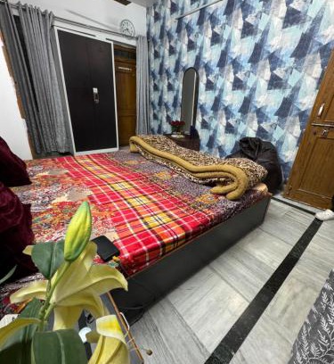 Allahabad Casa | Double room with balcony