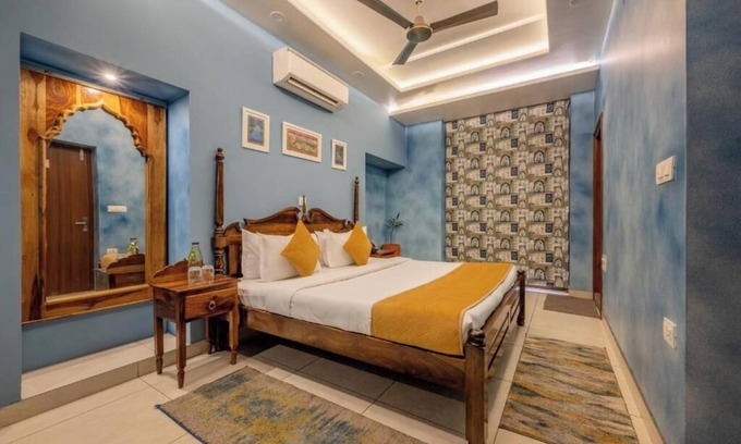 Panch Batti Apartamento | Double Room with Balcony